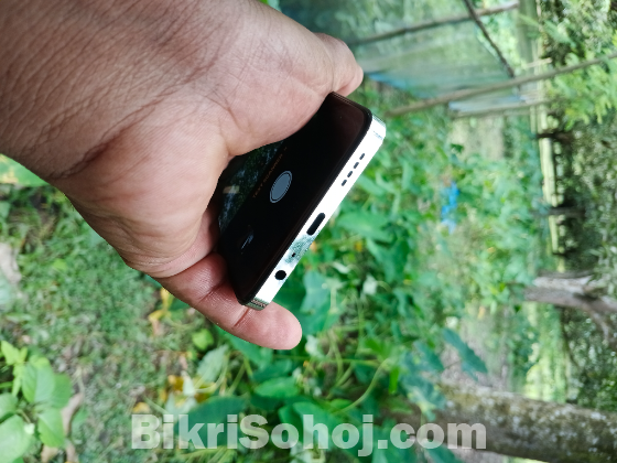 Realme 12[8+128]5g